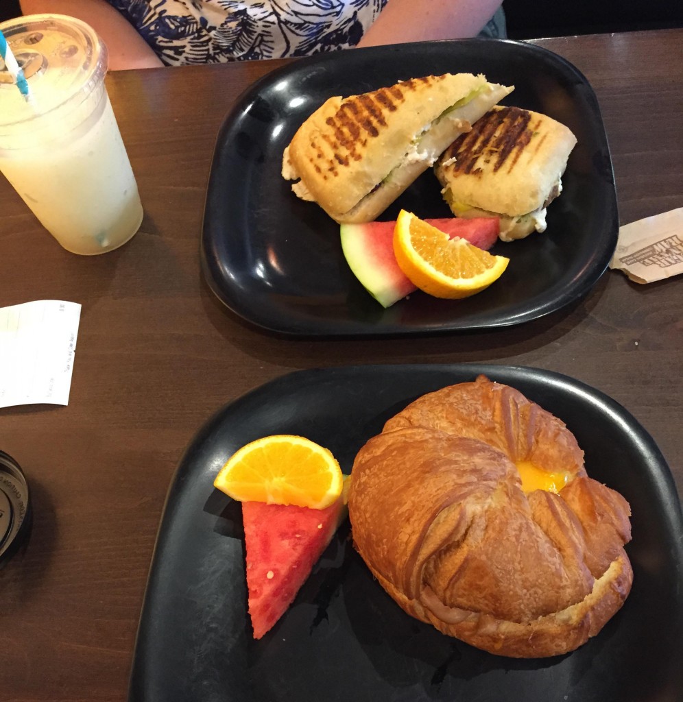 Ontbijt bij Café Soleil